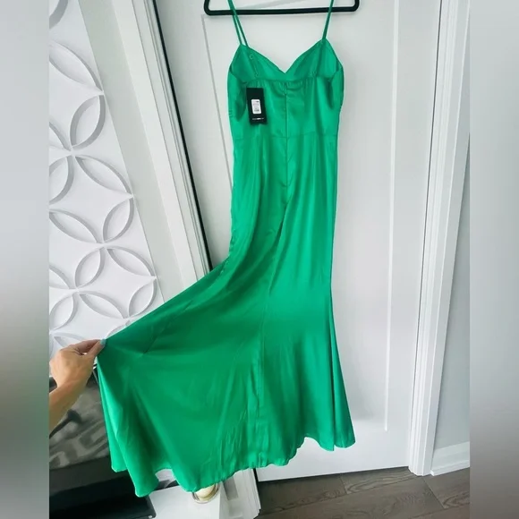 FASHION NOVA Evening Proposal Satin Maxi Green Dress - Picture 8 of 10